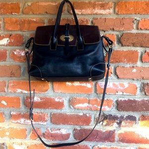 Dooney and Bourke 1975 100% leather Crossbody bag